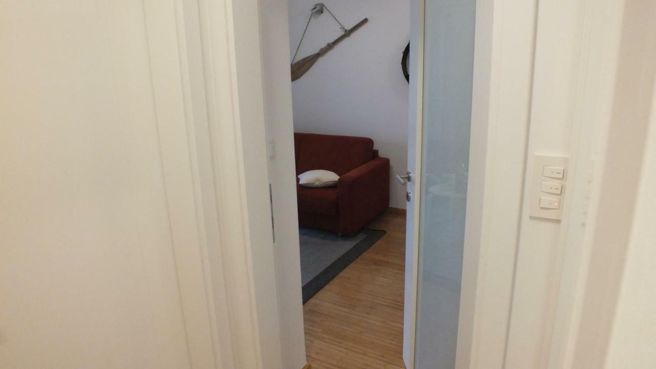 Apartment Paulina Novalja Eksteriør billede