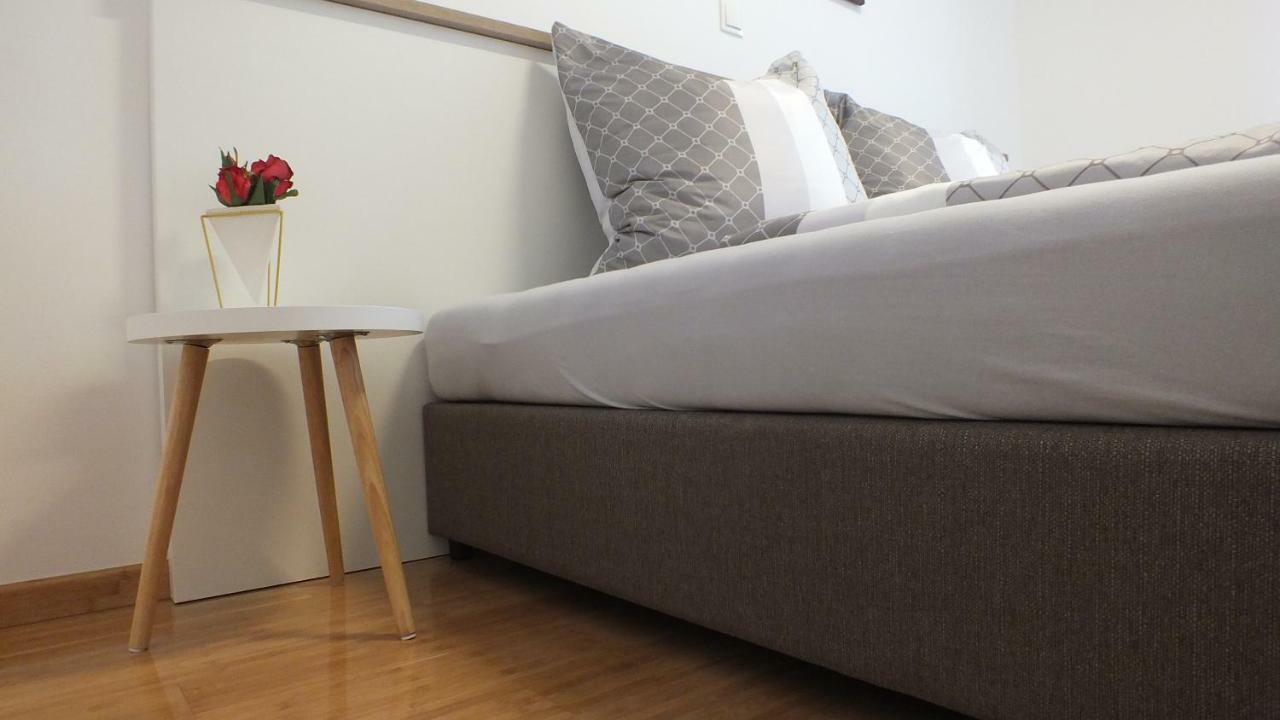 Apartment Paulina Novalja Eksteriør billede